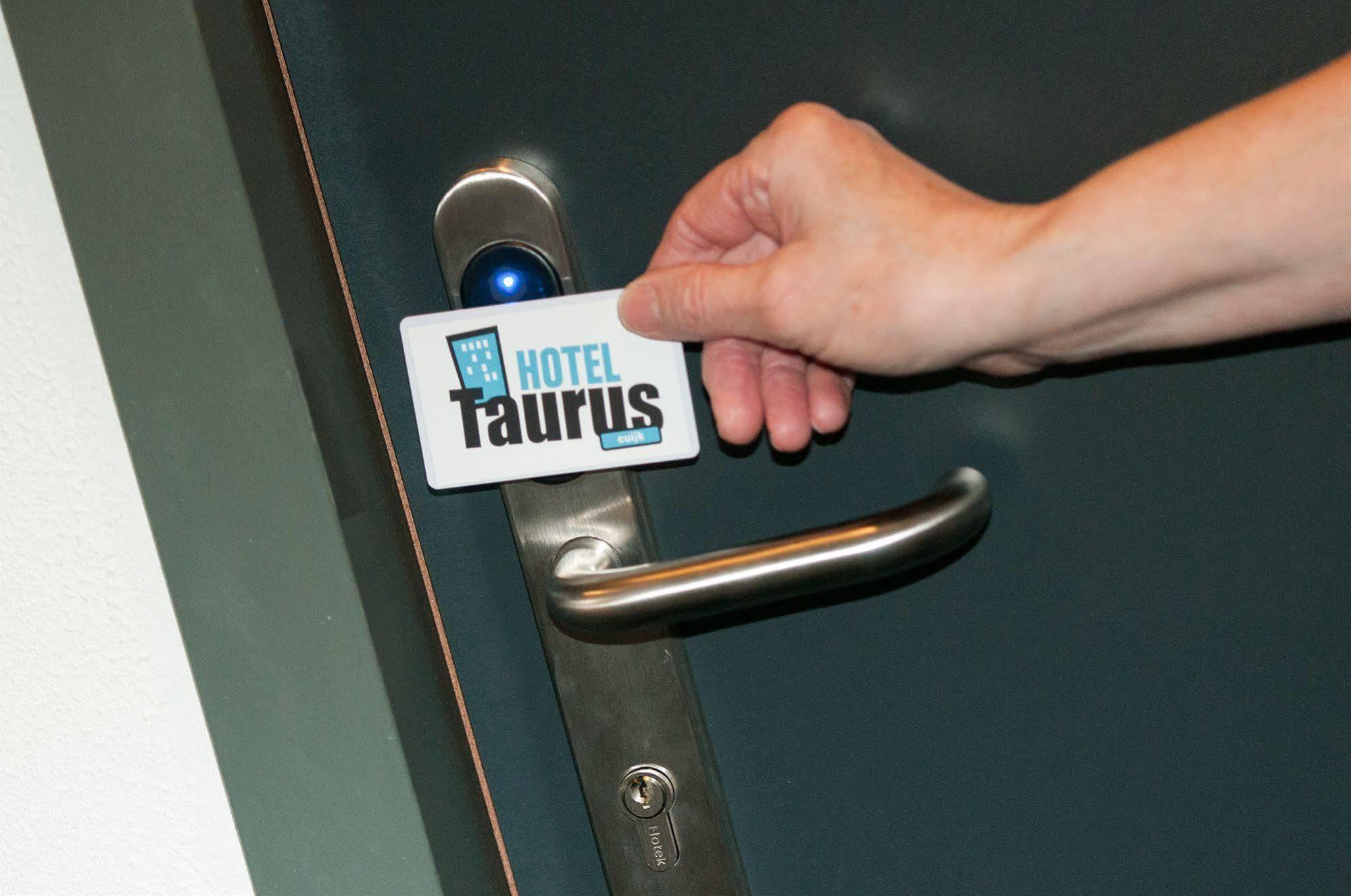 Hotel Taurus เกิค ภายนอก รูปภาพ